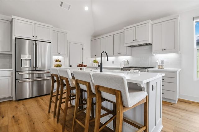 960 Thornwood Place, Centerton, AR 72713