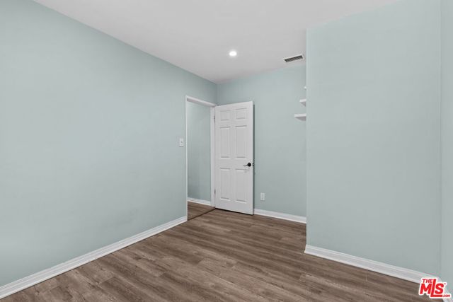 7048 Zelzah Avenue, Los Angeles, CA 91335