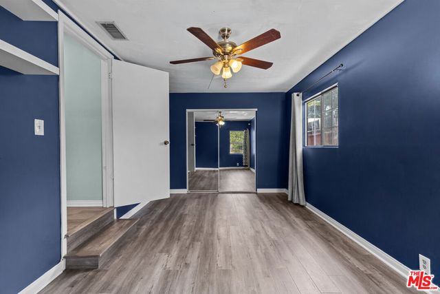 7048 Zelzah Avenue, Los Angeles, CA 91335