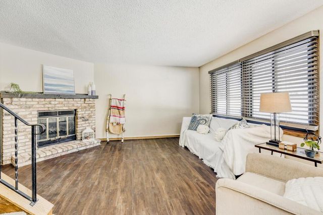 8787 Maplebrook Parkway N, Brooklyn Park, MN 55445