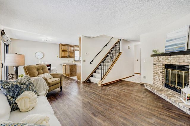 8787 Maplebrook Parkway N, Brooklyn Park, MN 55445