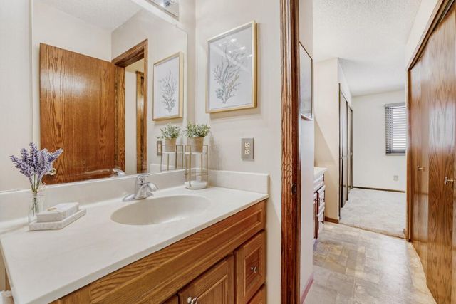 8787 Maplebrook Parkway N, Brooklyn Park, MN 55445