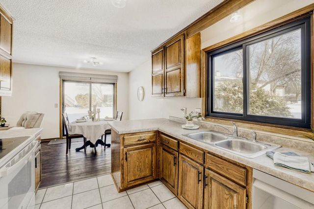 8787 Maplebrook Parkway N, Brooklyn Park, MN 55445