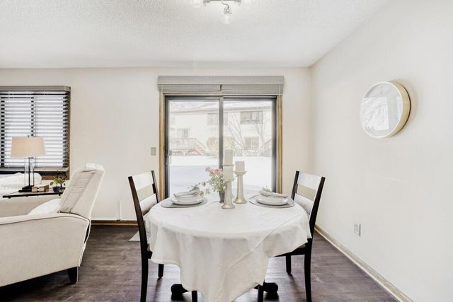 8787 Maplebrook Parkway N, Brooklyn Park, MN 55445