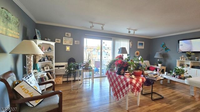 290 Hoover Ave 9, Bloomfield Twp., NJ 07003