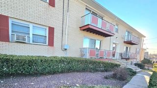 290 Hoover Ave 9, Bloomfield Twp., NJ 07003