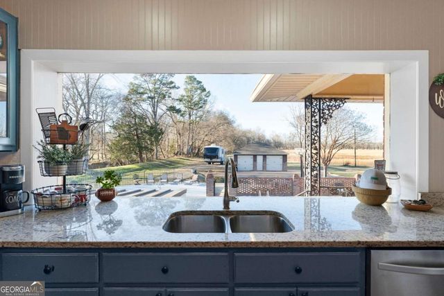 2300 Frettiesburg Drive, Rockmart, GA 30153