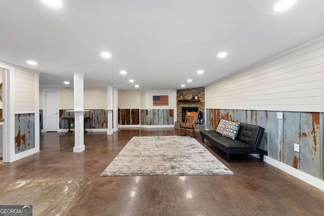 2300 Frettiesburg Drive, Rockmart, GA 30153