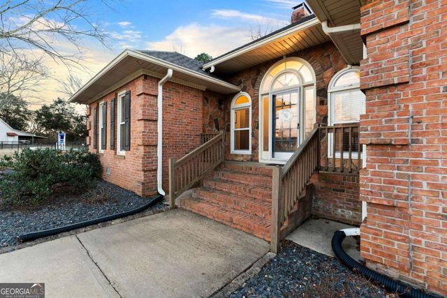 2300 Frettiesburg Drive, Rockmart, GA 30153