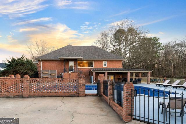 2300 Frettiesburg Drive, Rockmart, GA 30153