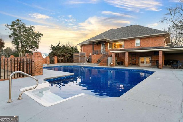 2300 Frettiesburg Drive, Rockmart, GA 30153