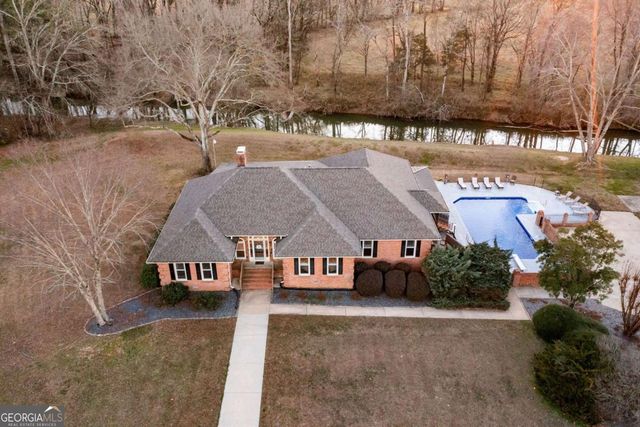 2300 Frettiesburg Drive, Rockmart, GA 30153