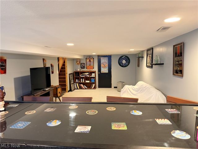 138 East Cedar Street, Jefferson, OH 44047