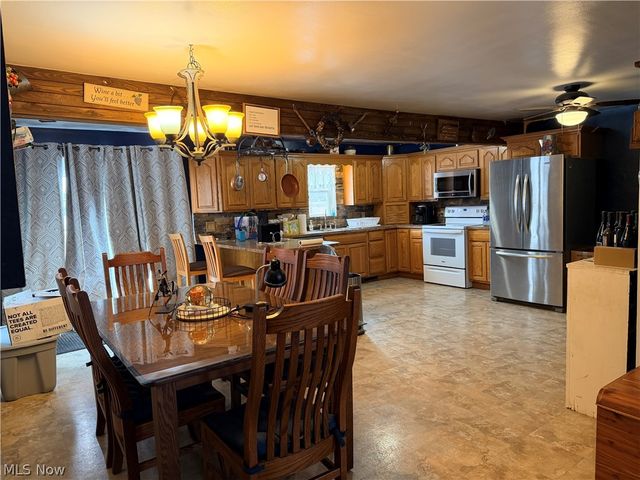 138 East Cedar Street, Jefferson, OH 44047