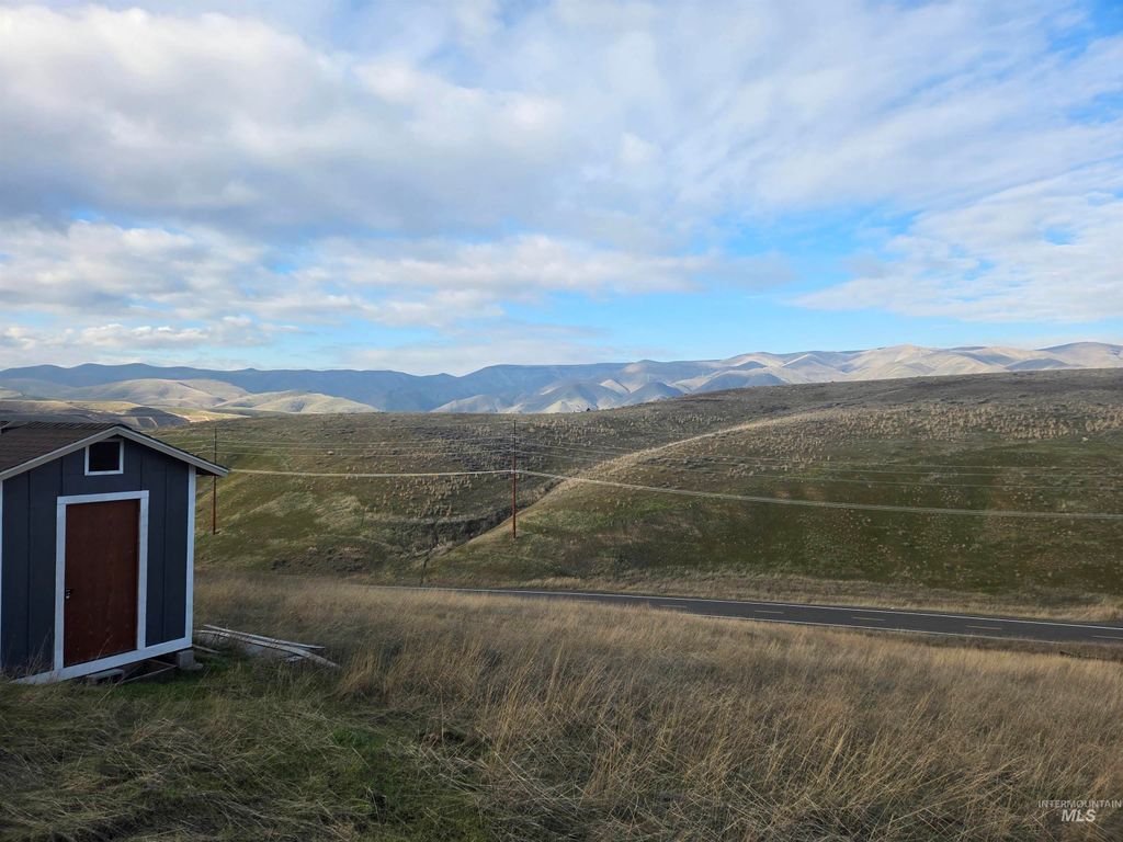 2217 Deer Pointe Dr, Clarkston, WA 99403 photo 2