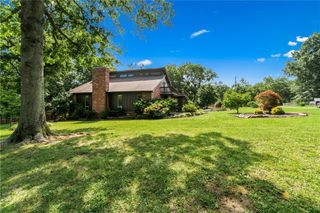52 N Wildwood Drive, Rogers, AR 72756