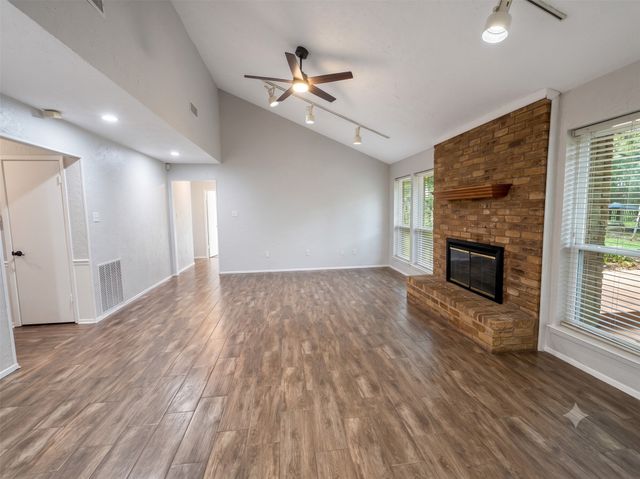3302 Tranquility Drive, Arlington, TX 76016