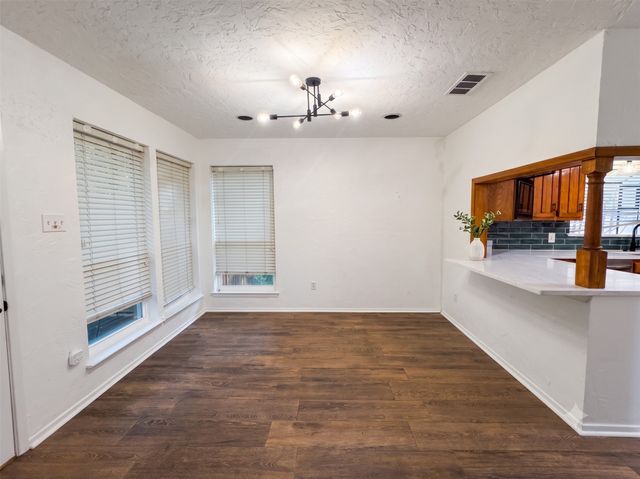 3302 Tranquility Drive, Arlington, TX 76016