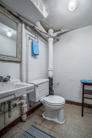 1222 7th Avenue Court, Silvis, IL 61282