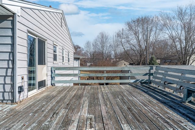 1222 7th Avenue Court, Silvis, IL 61282