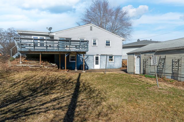 1222 7th Avenue Court, Silvis, IL 61282