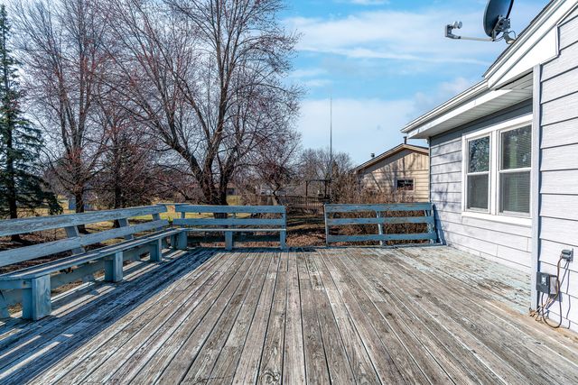 1222 7th Avenue Court, Silvis, IL 61282