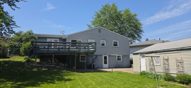 1222 7th Avenue Court, Silvis, IL 61282
