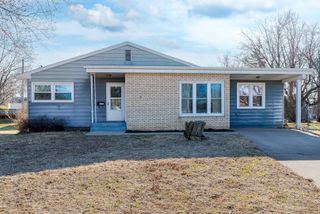 1222 7th Avenue Court, Silvis, IL 61282