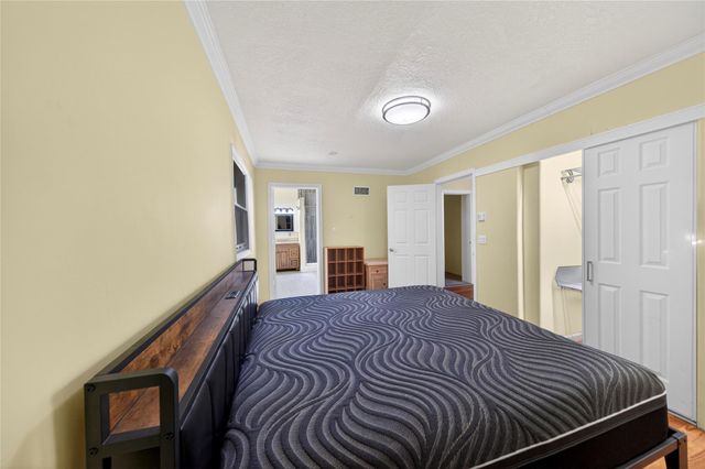 6852 Skyline Drive, Delray Beach, FL 33446