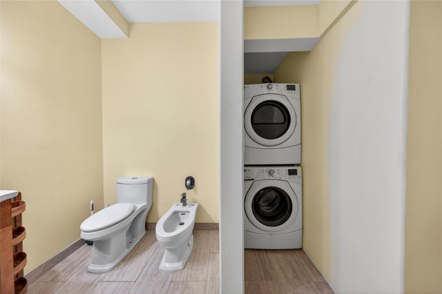 6852 Skyline Drive, Delray Beach, FL 33446