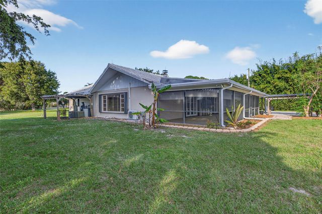 6852 Skyline Drive, Delray Beach, FL 33446