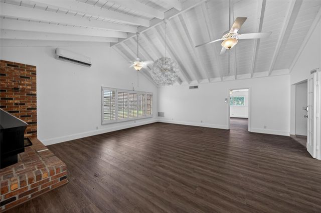 6852 Skyline Drive, Delray Beach, FL 33446