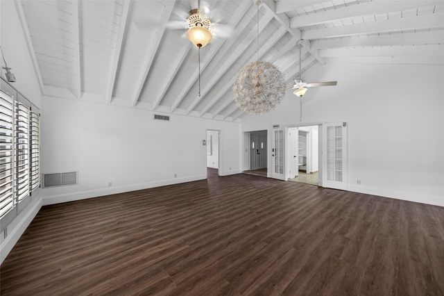 6852 Skyline Drive, Delray Beach, FL 33446