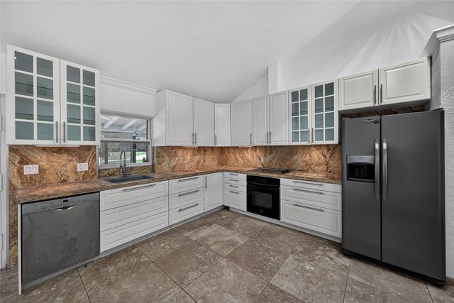 6852 Skyline Drive, Delray Beach, FL 33446