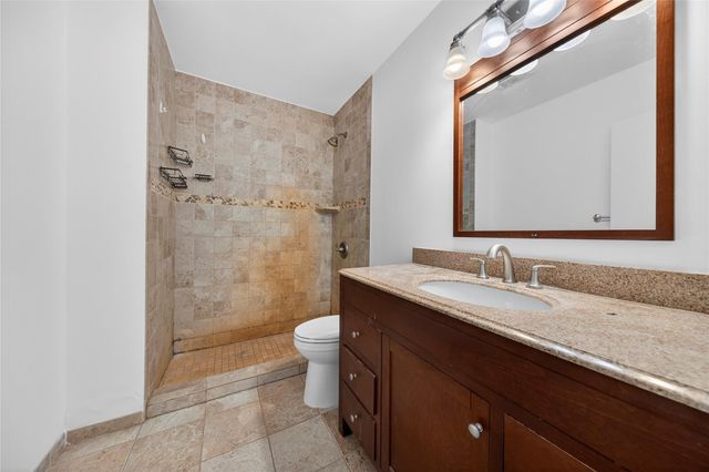 6852 Skyline Drive, Delray Beach, FL 33446