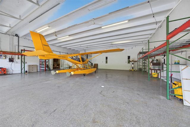 6852 Skyline Drive, Delray Beach, FL 33446