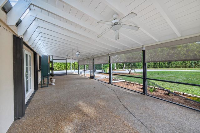 6852 Skyline Drive, Delray Beach, FL 33446