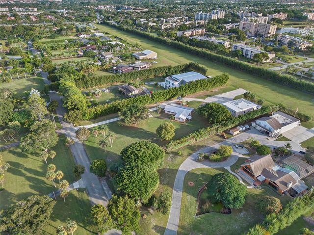 6852 Skyline Drive, Delray Beach, FL 33446