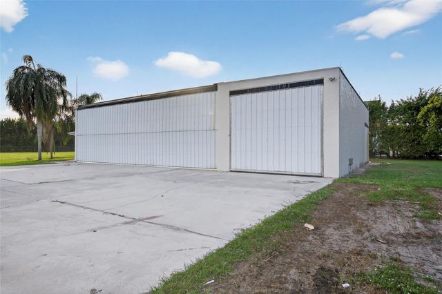 6852 Skyline Drive, Delray Beach, FL 33446