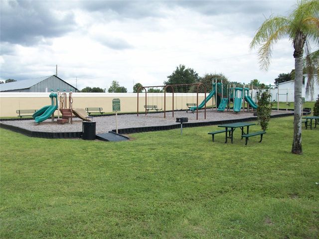 511 COCONUT PALM WAY, Davenport, FL 33897