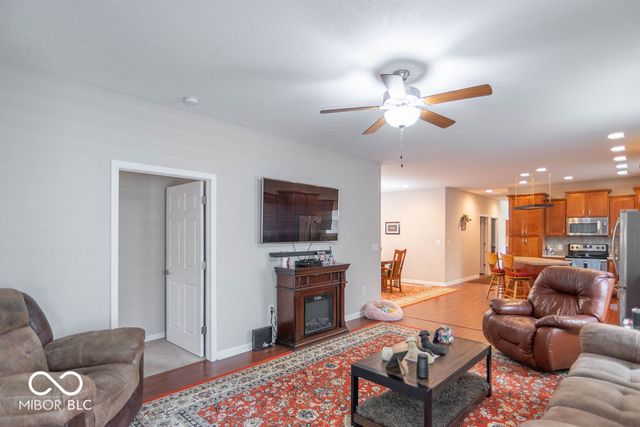 3391 Lukes Way, Greenwood, IN 46143