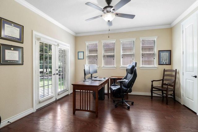266 Overland Trace, Montgomery, TX 77316