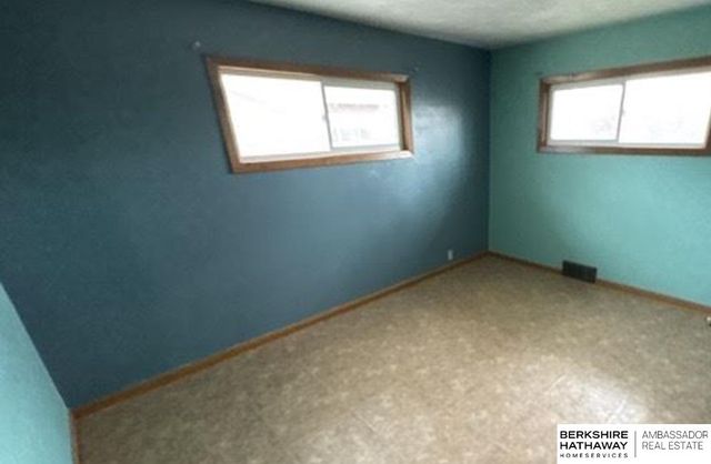1805 W Madison Avenue, Norfolk, NE 68701