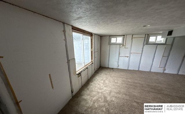 1805 W Madison Avenue, Norfolk, NE 68701