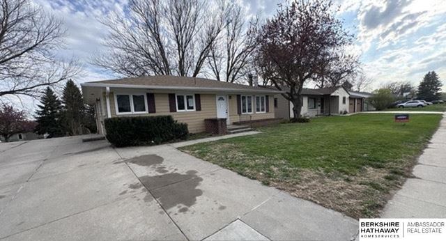 1805 W Madison Avenue, Norfolk, NE 68701