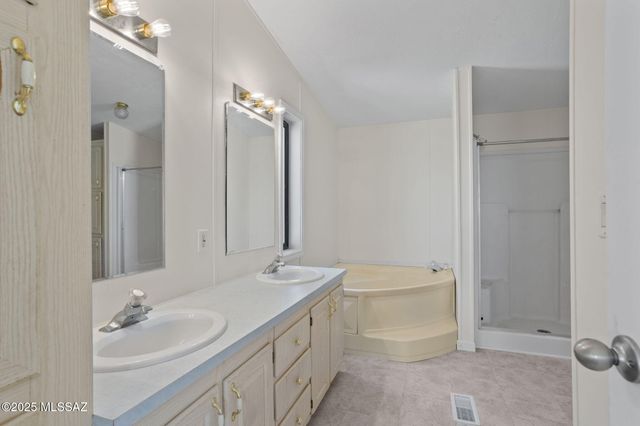 8925 S Comanche Road, Tucson, AZ 85735