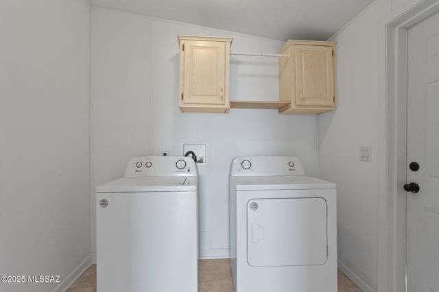 8925 S Comanche Road, Tucson, AZ 85735