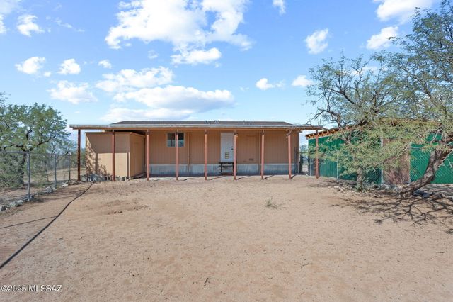 8925 S Comanche Road, Tucson, AZ 85735