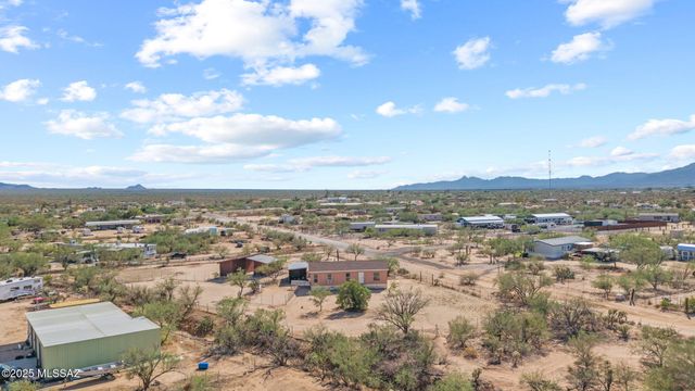 8925 S Comanche Road, Tucson, AZ 85735