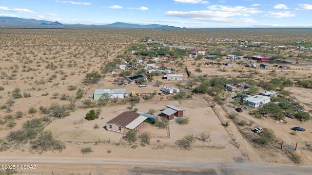 8925 S Comanche Road, Tucson, AZ 85735